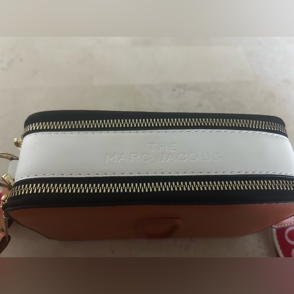 Marc Jacobs Color Block Cross-Body Bag - Picture 3 of 8